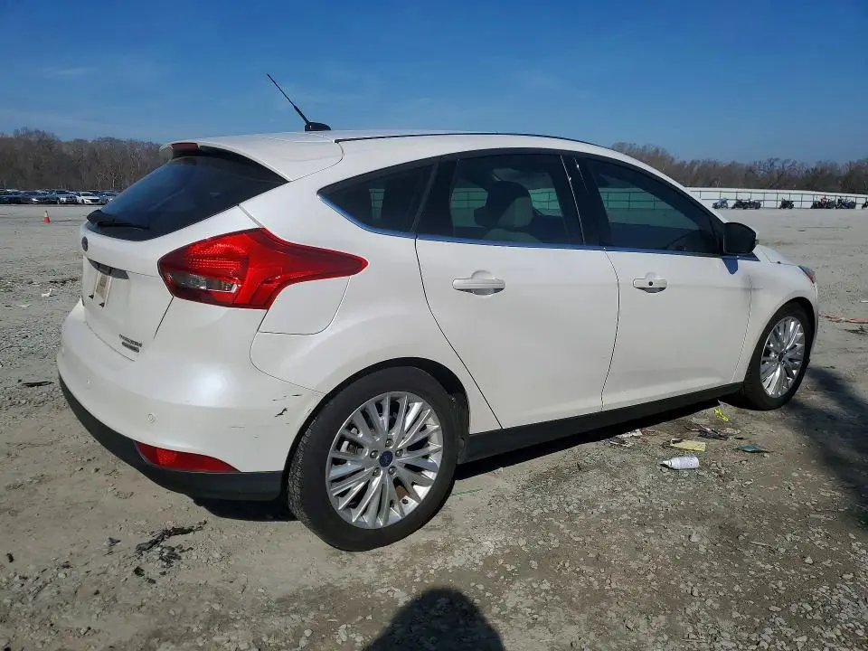 2016 FORD FOCUS TITANIUM  
