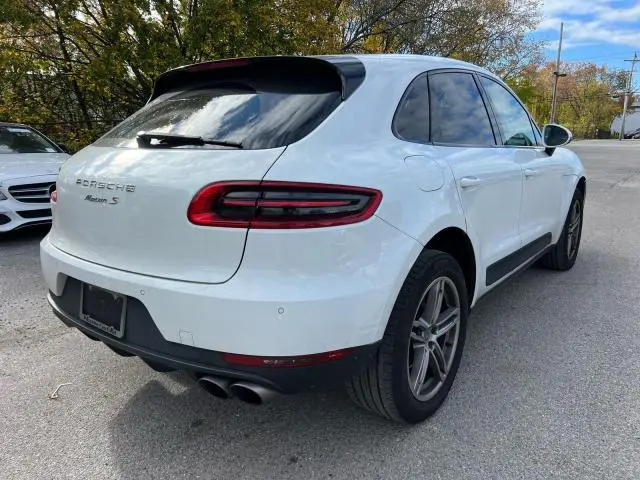 2016 PORSCHE MACAN S  