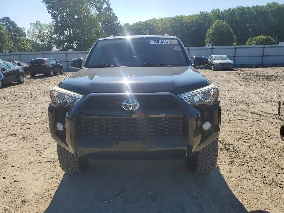 2015 TOYOTA 4RUNNER SR5  