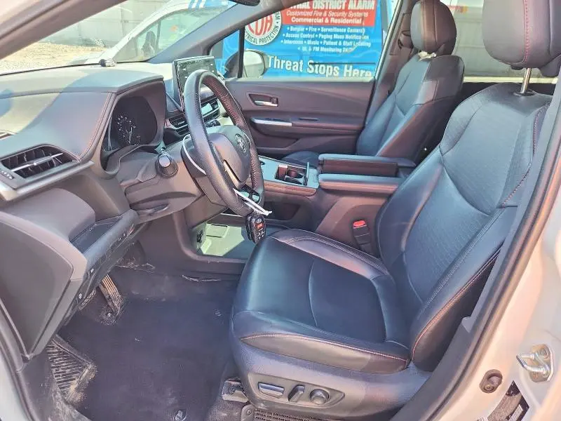 2022 TOYOTA SIENNA   