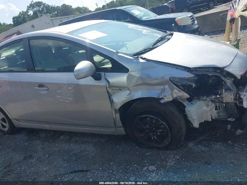 2013 TOYOTA PRIUS  