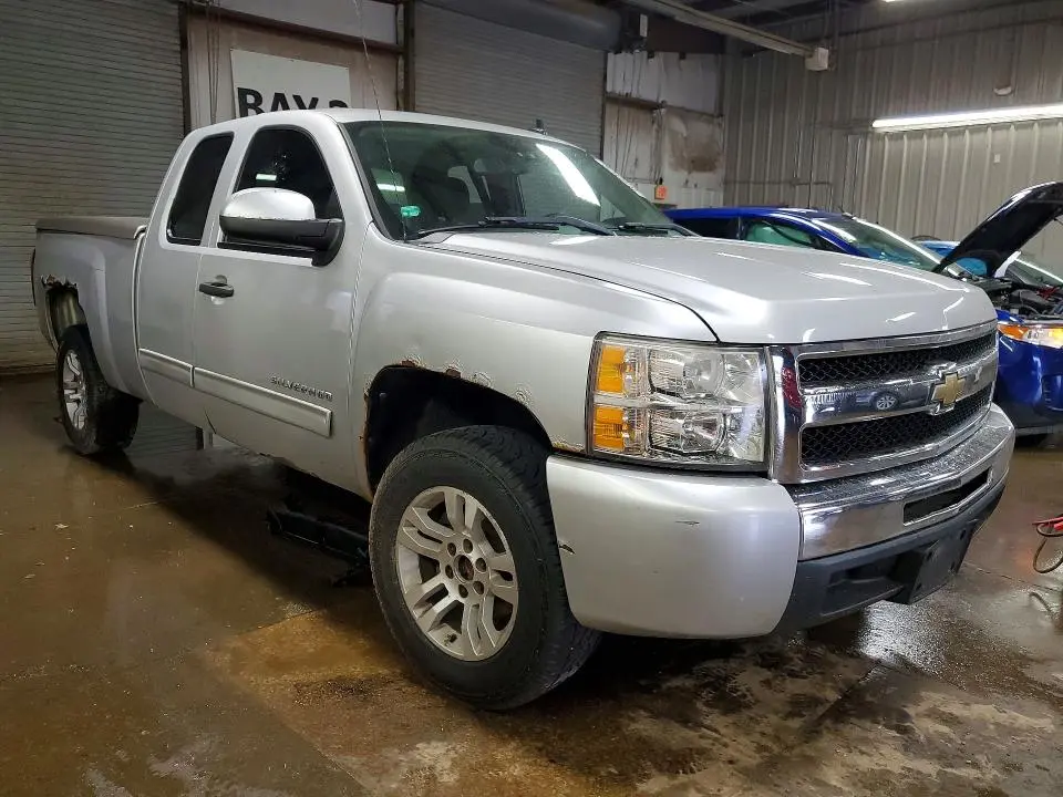 2011 CHEVROLET SILVERADO C1500 LS  