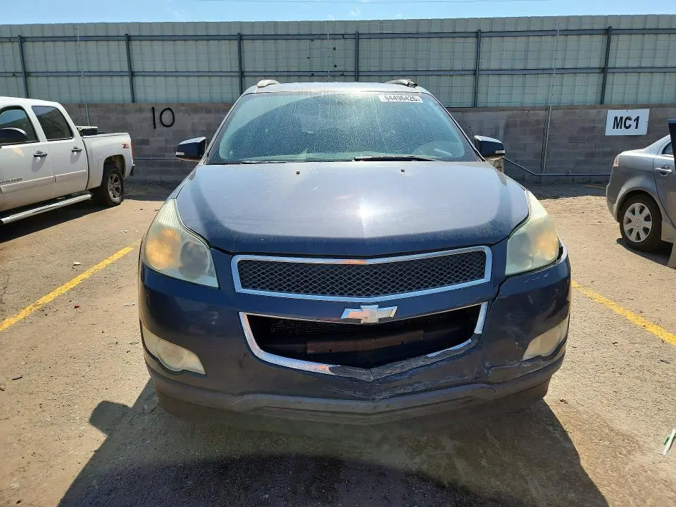 2011 CHEVROLET TRAVERSE LT  