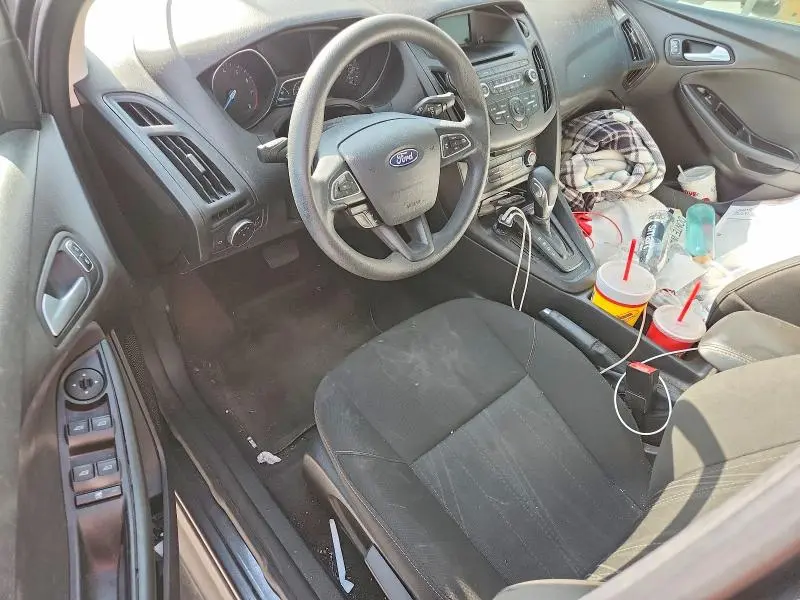 2017 FORD FOCUS SE  
