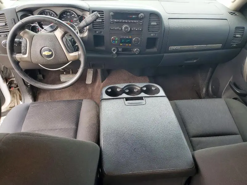 2010 CHEVROLET SILVERADO C1500 LT  
