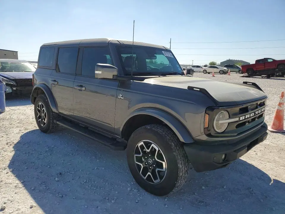 2021 FORD BRONCO BASE  