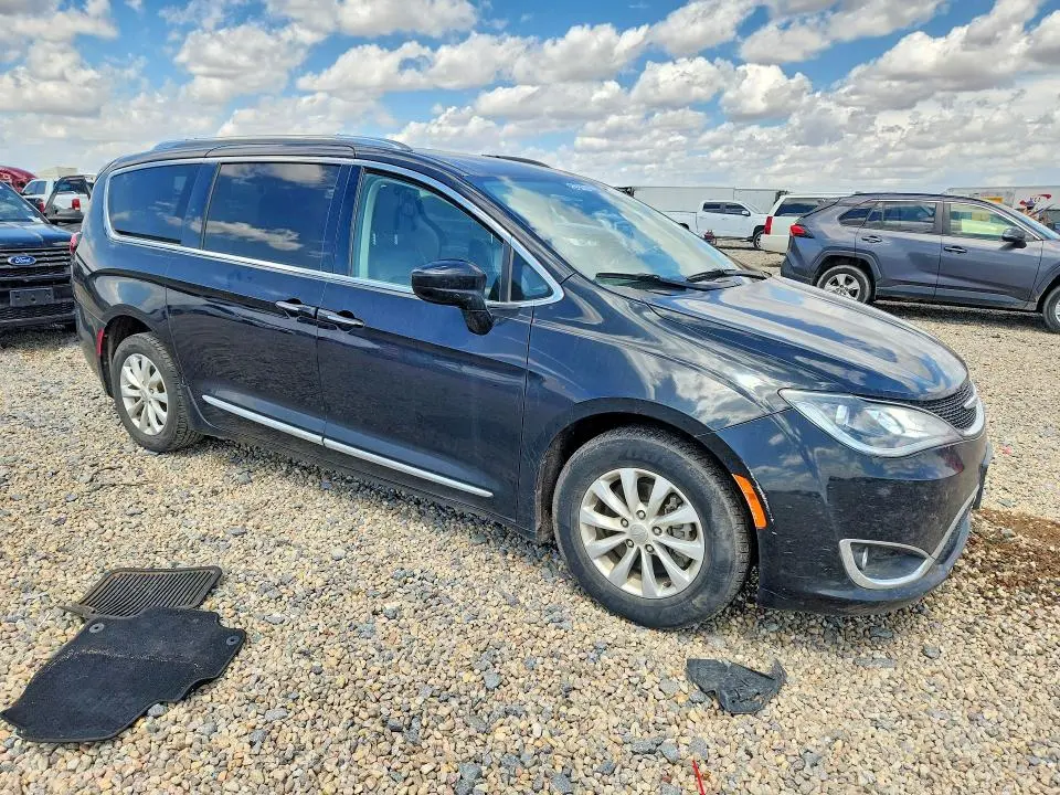 2019 CHRYSLER PACIFICA TOURING L  