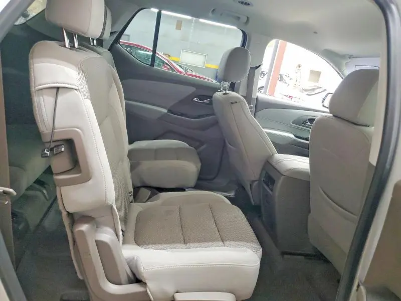 2019 CHEVROLET TRAVERSE LT  