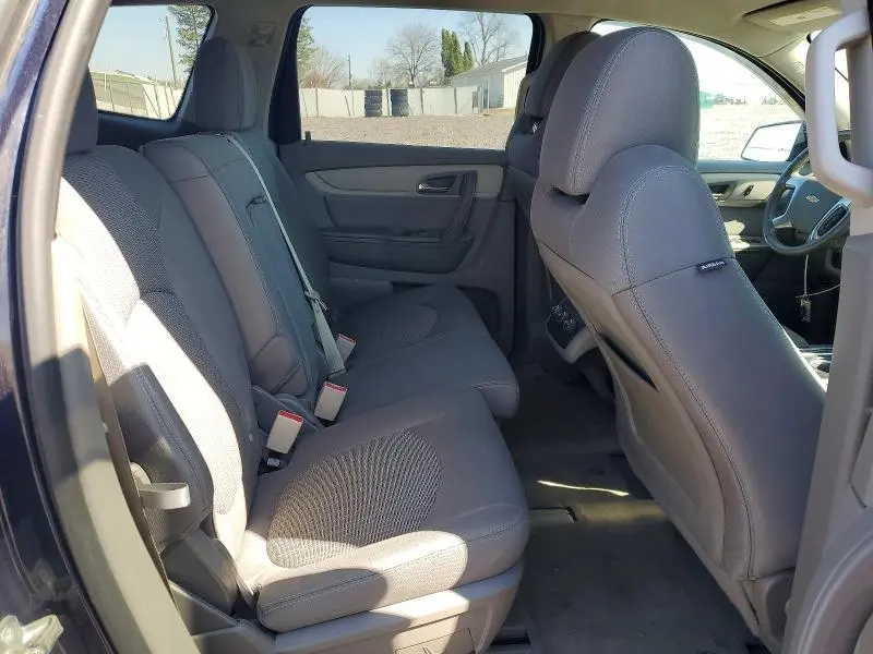 2017 CHEVROLET TRAVERSE LT  