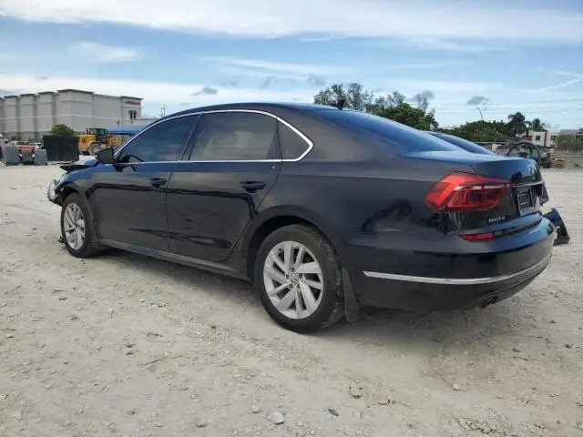 2018 VOLKSWAGEN PASSAT SE  