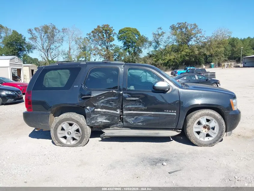 2010 CHEVROLET TAHOE LTZ