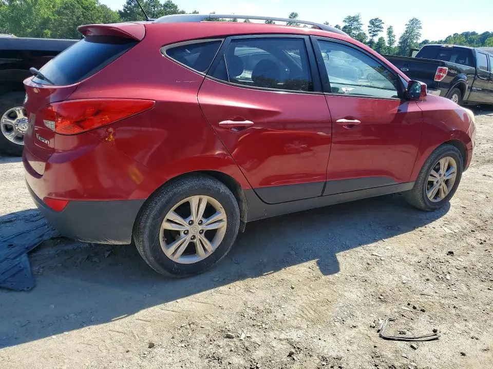 2011 HYUNDAI TUCSON GLS  