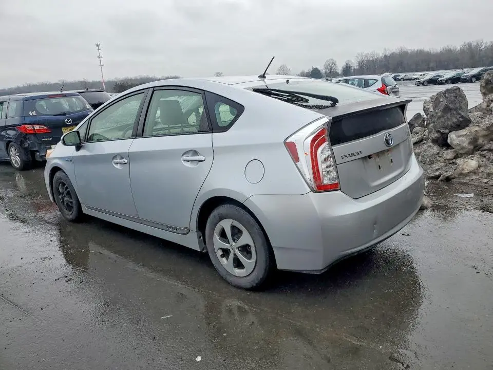 2012 TOYOTA PRIUS TWO  