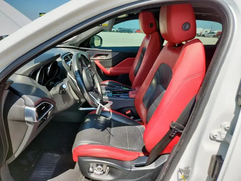 2018 JAGUAR F-PACE S  
