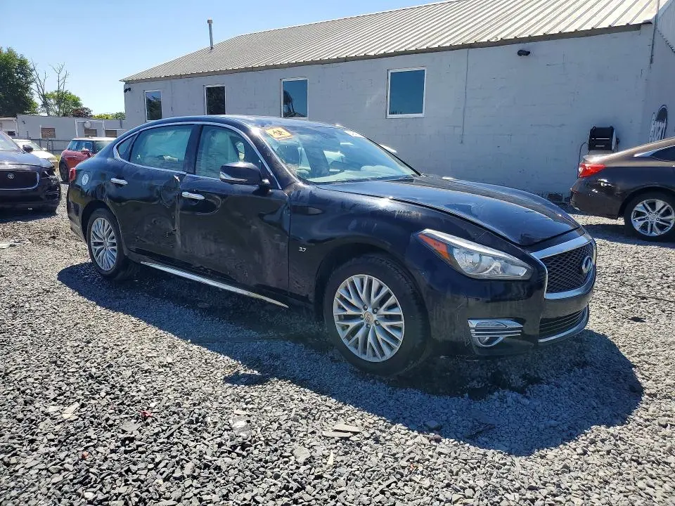 2015 INFINITI Q70L 3.7  