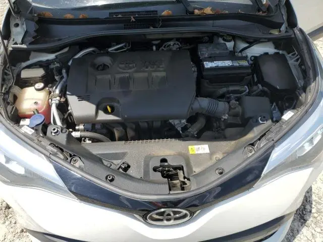2020 TOYOTA C-HR XLE  