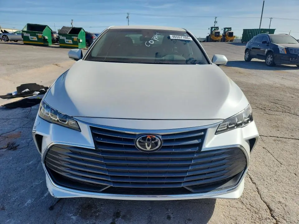 2020 TOYOTA AVALON XLE  