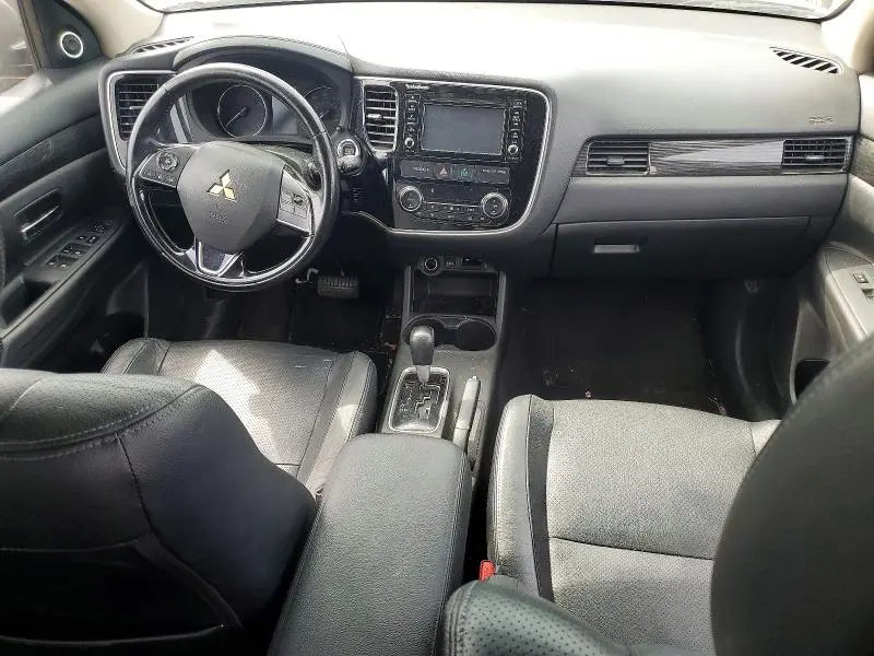 2016 MITSUBISHI OUTLANDER SE  