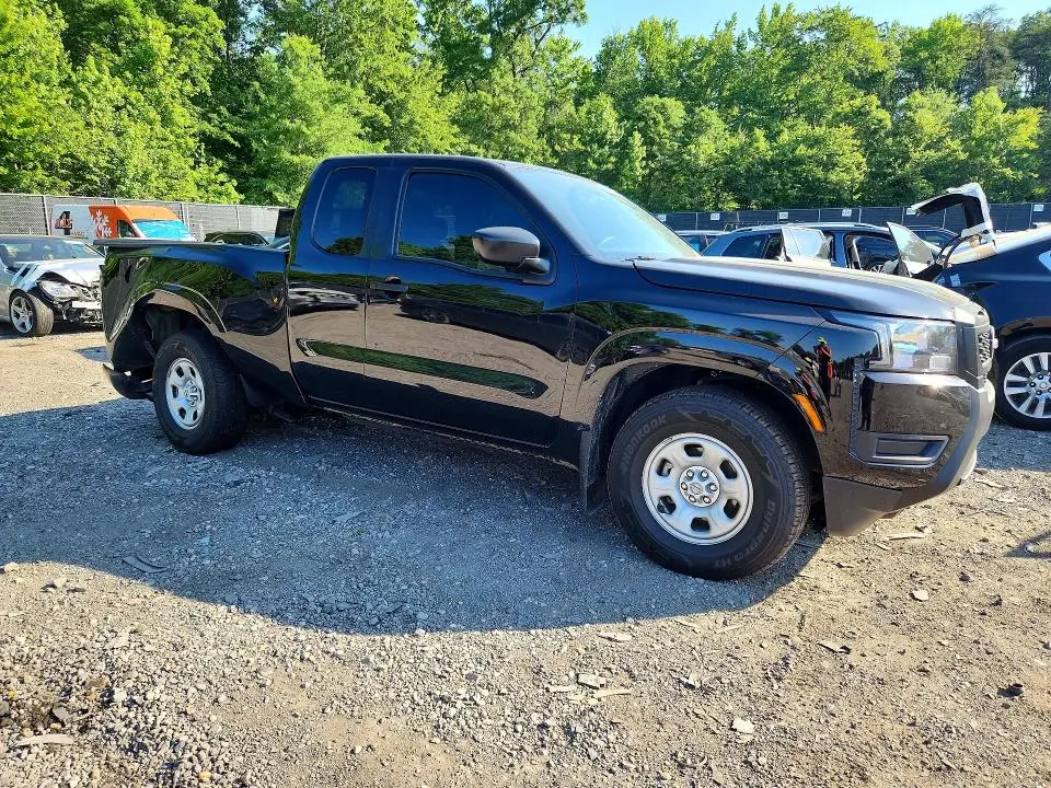 2025 NISSAN FRONTIER S  