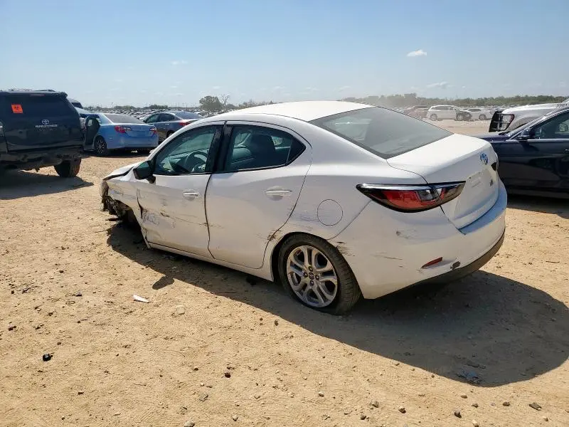 2017 TOYOTA YARIS IA   