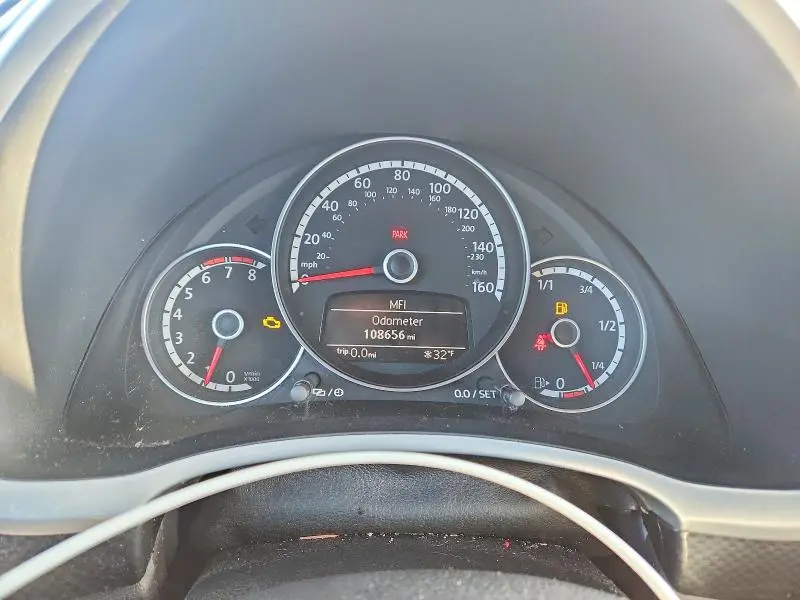2013 VOLKSWAGEN BEETLE TURBO  