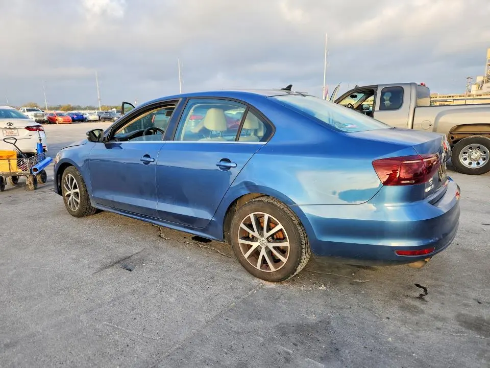 2017 VOLKSWAGEN JETTA SE  