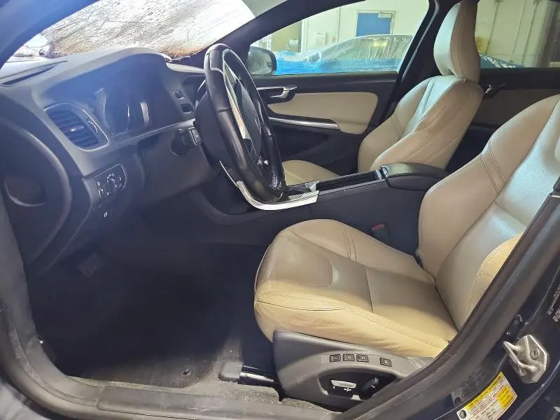 2015 VOLVO S60 PREMIER  