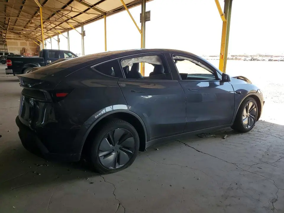 2026 TESLA MODEL Y   