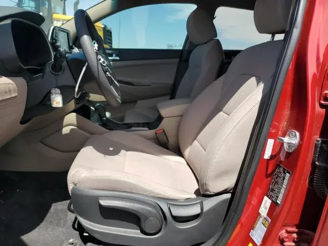 2021 HYUNDAI TUCSON SE  