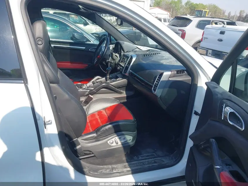 2013 PORSCHE CAYENNE GTS