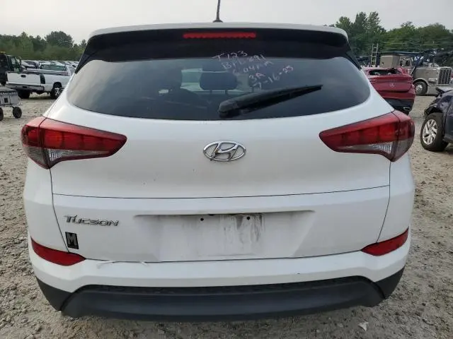 2017 HYUNDAI TUCSON SE  