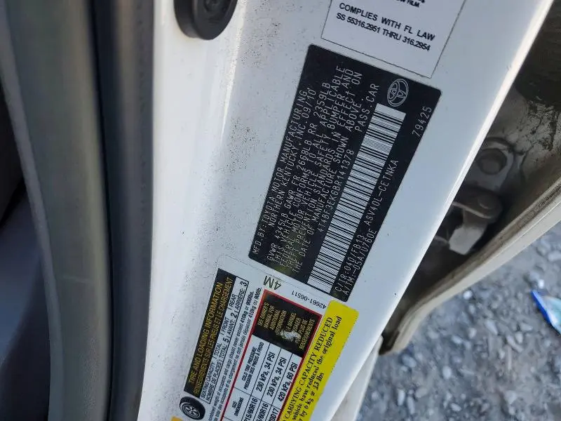 2011 TOYOTA CAMRY BASE  