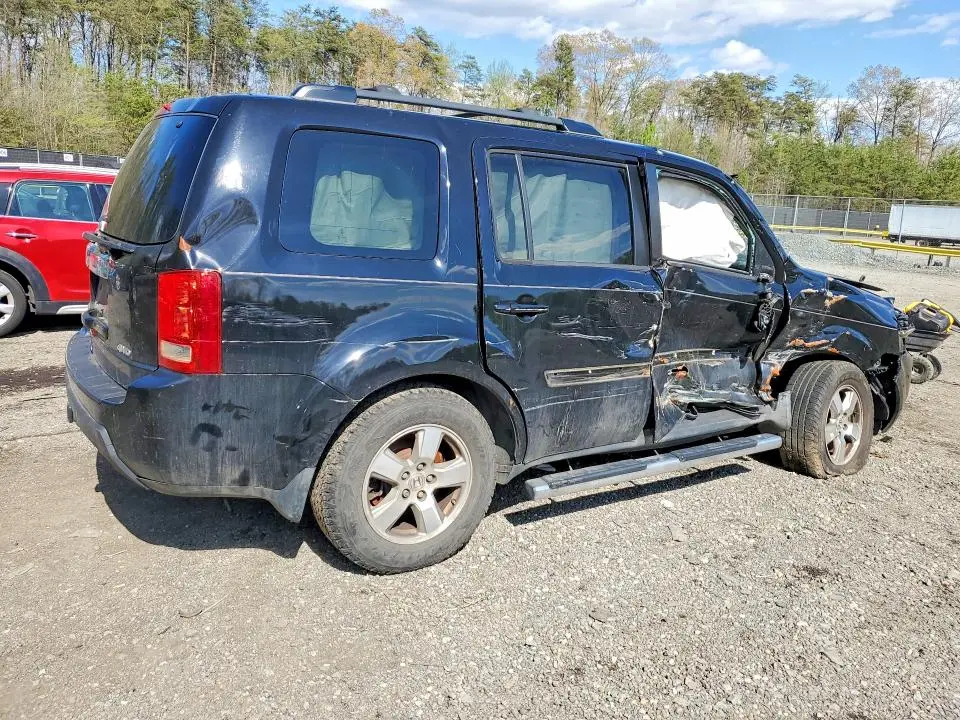 2011 HONDA PILOT EX  