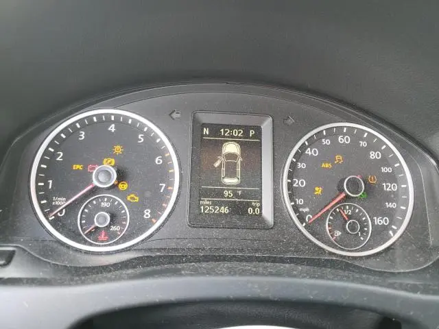 2011 VOLKSWAGEN TIGUAN S  