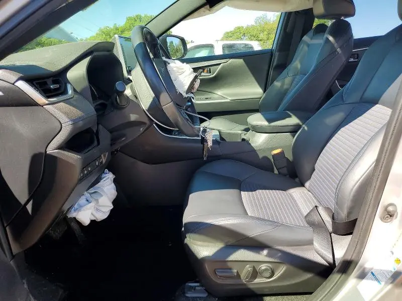 2022 TOYOTA RAV4 XSE  