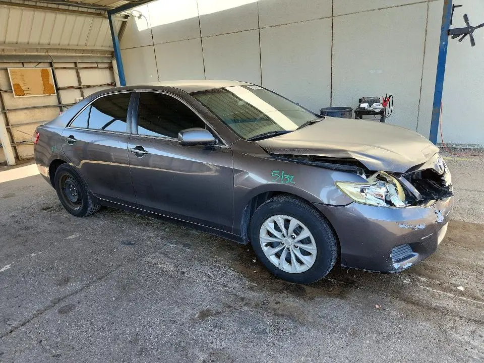 2011 TOYOTA CAMRY LE  