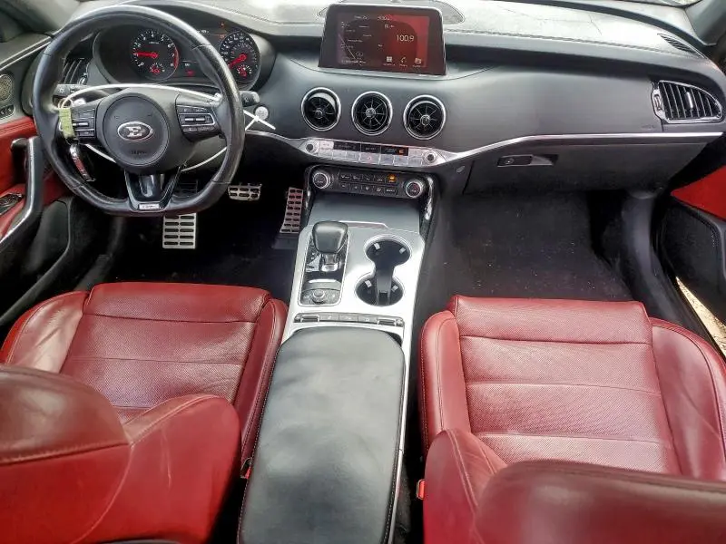 2018 KIA STINGER GT2  