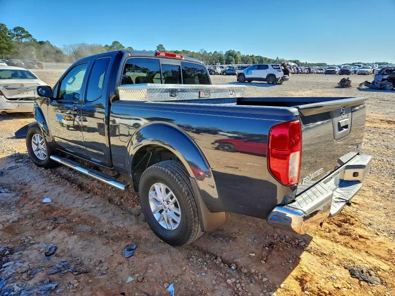 2015 NISSAN FRONTIER SV  