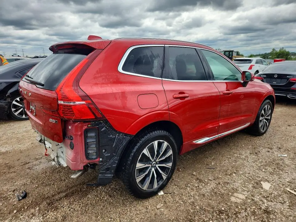 2023 VOLVO XC60 PLUS  