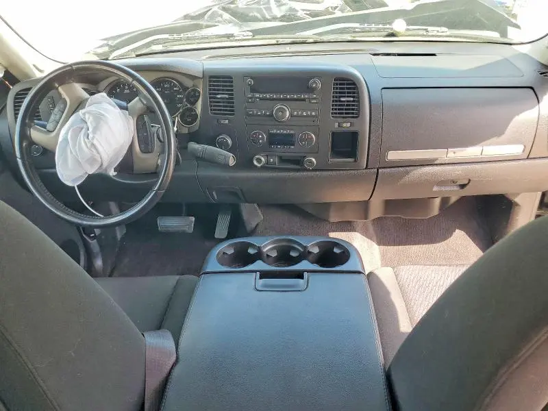 2011 CHEVROLET SILVERADO K1500 LT  