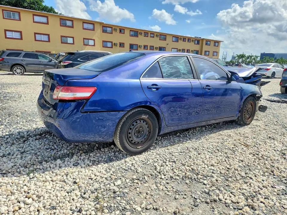 2011 TOYOTA CAMRY BASE  