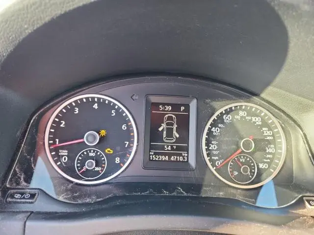 2016 VOLKSWAGEN TIGUAN S  