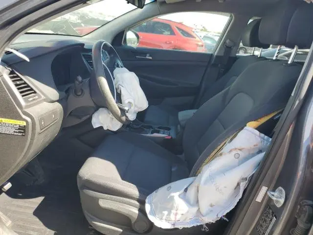 2018 HYUNDAI TUCSON SE  