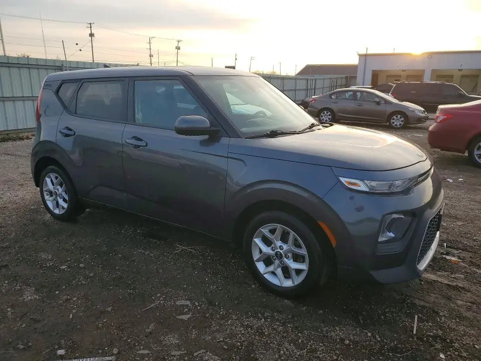 2021 KIA SOUL S  