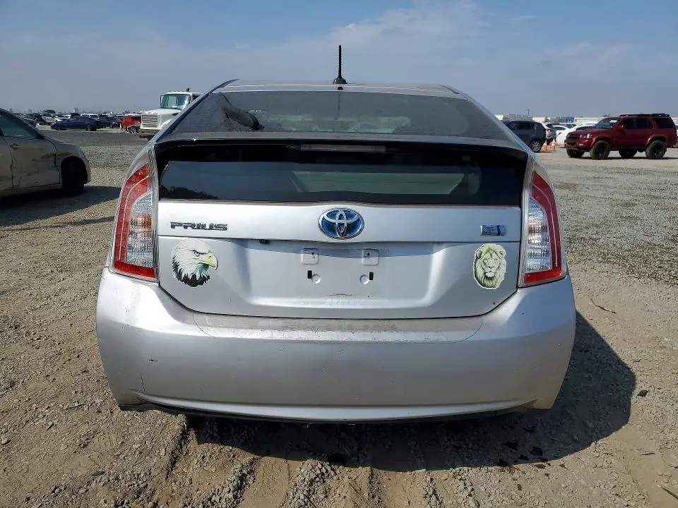2015 TOYOTA PRIUS THREE  