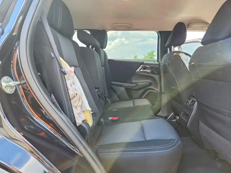 2024 MITSUBISHI OUTLANDER ES  