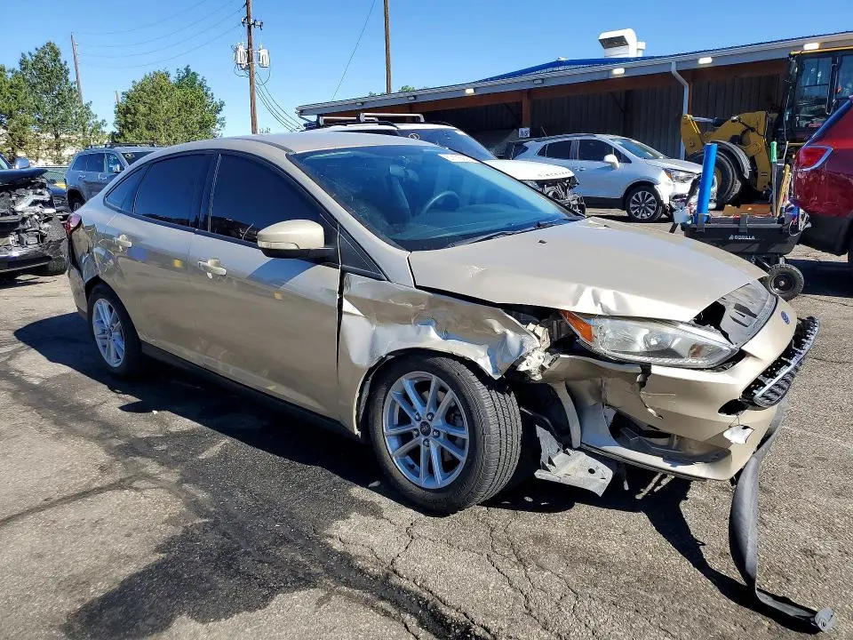 2017 FORD FOCUS SE  