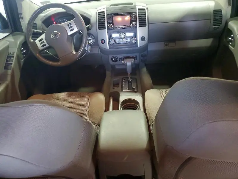 2016 NISSAN FRONTIER SV  