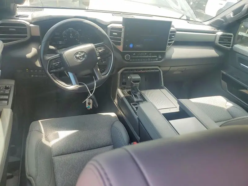 2025 TOYOTA SEQUOIA LIMITED  