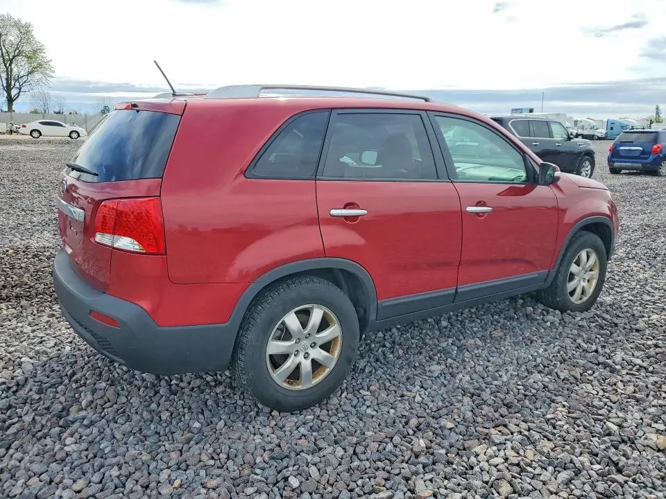 2011 KIA SORENTO   